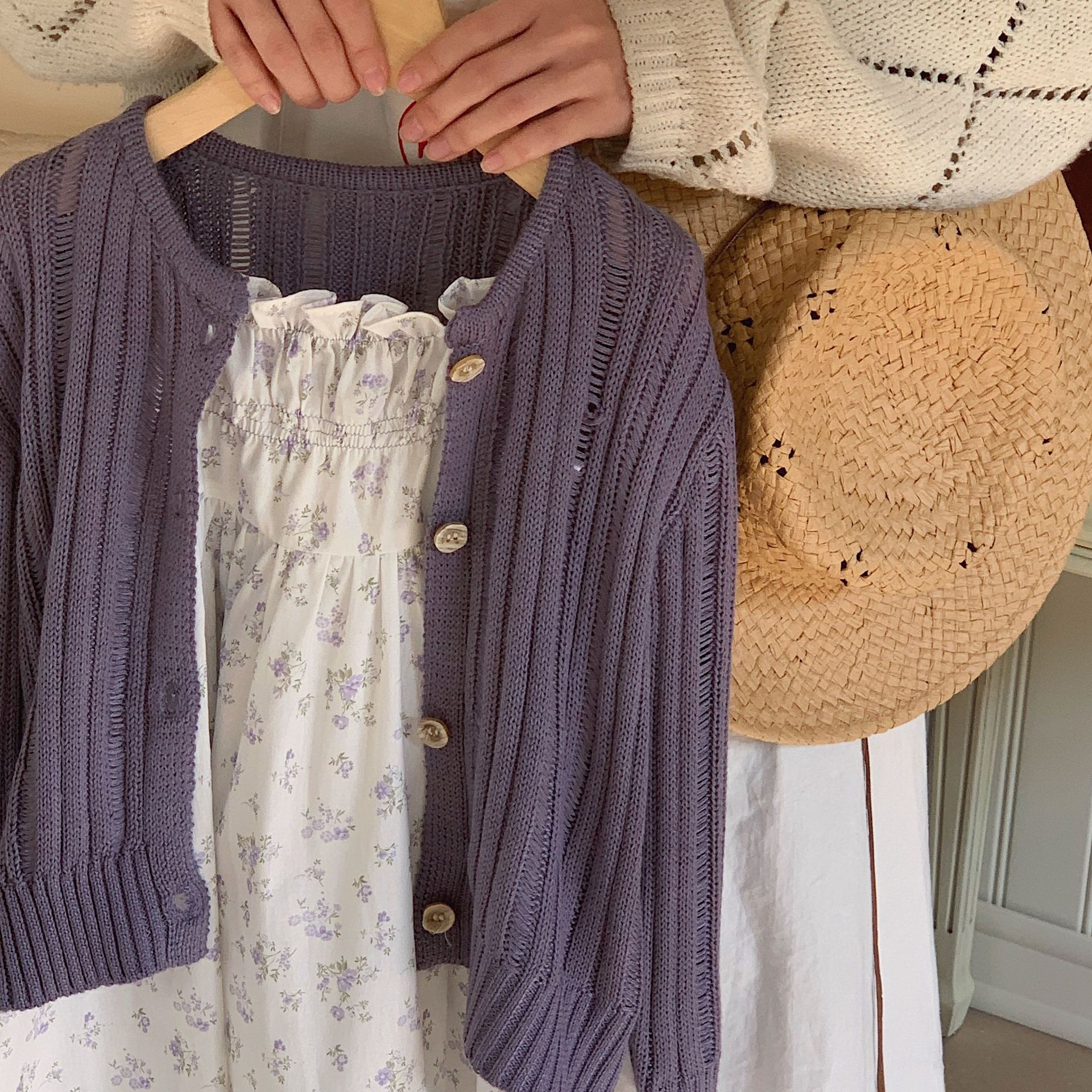 Cotton Domi Girls' Dress 2024 Spring/Summer New Style Sweet and stylish floral halter dress for babies sleeveless long dress Specification image