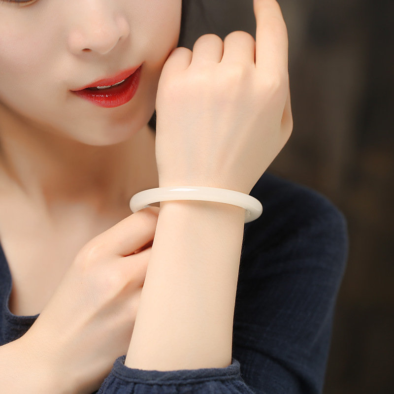玉器摆件/存钱罐/翡翠/磨烟器/托帕石产品图