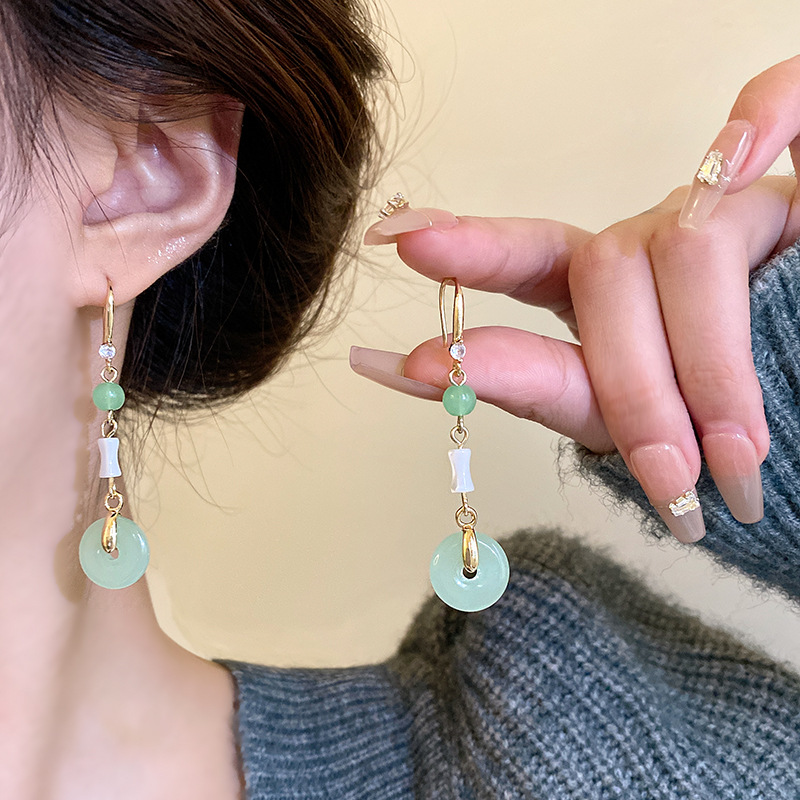 New Chinese-style retro imitation chalcedony tassel earrings, versatile for women's charm, long ear hook style earrings, popular and personalized earrings details Picture