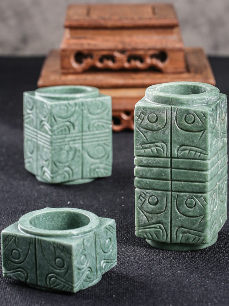 Natural jade cong green jade ornaments original stone nostalgic ornaments Study home living room office desktop offering ornaments Specification drawing