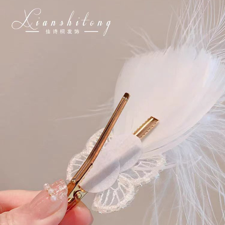 Super Fairy Feather Hair Clip Rhinester Butterfly Temperament Princess Edge Clip Application Scenario