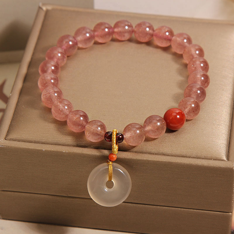 Dulce pequeño fresco ins natural fresa cristal pulsera para mujeres nicho exquisito hebilla de seguridad colgante cadena de mano mori atado adorno de mano