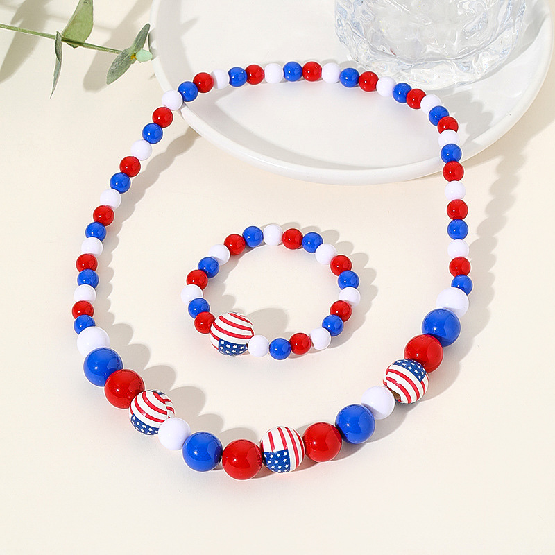 European And American Cross-Border American Independence Day Wood Beads Beaded Pendant Diy Bracelet Necklace Set Holiday Jewelry Ornaments Application Scenario