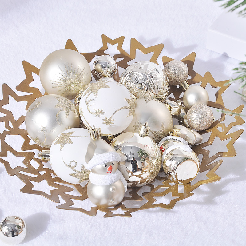 Cross Border New Christmas Decorations Hanging Christmas Ball House Set Christmas Ornaments 70 Christmas Tree Ornaments Application Scenario