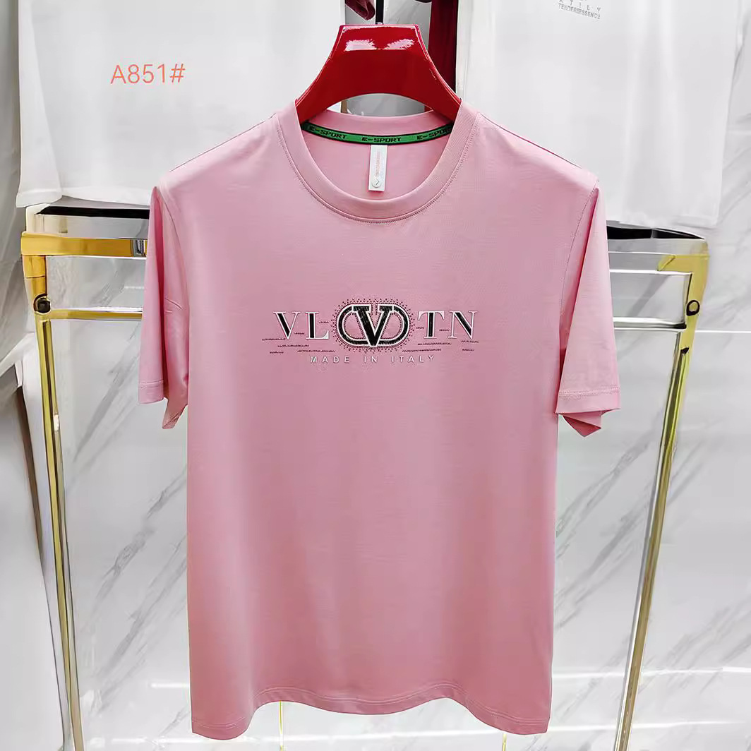 2024 New men's short-sleeved T-shirt, round-neck shirt, comfortable, breathable, trendy European half-sleeved summer top, mercerized cotton Application Scenario