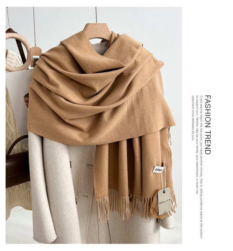 新款300克纯色仿羊绒围巾女冬季高级感 爆款百搭羊绒手感流苏披肩详情11