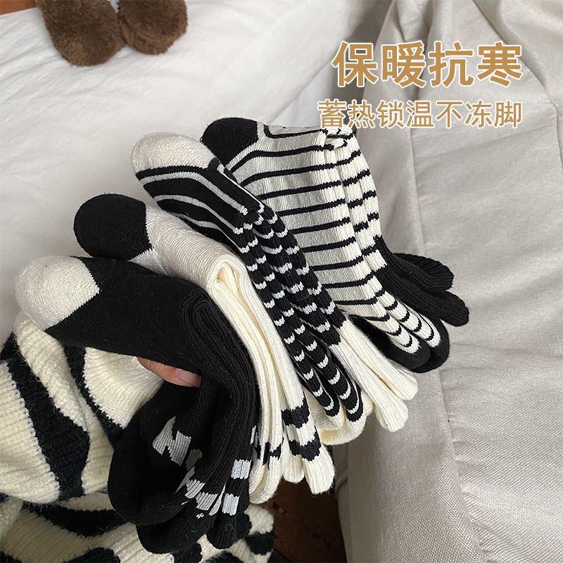 Sock stall, one-piece consignment, thickened loop socks for women to keep warm in winter, mid-calf socks for casual striped women, long towel socks for women in Zhuji, one-piece consignment details Picture