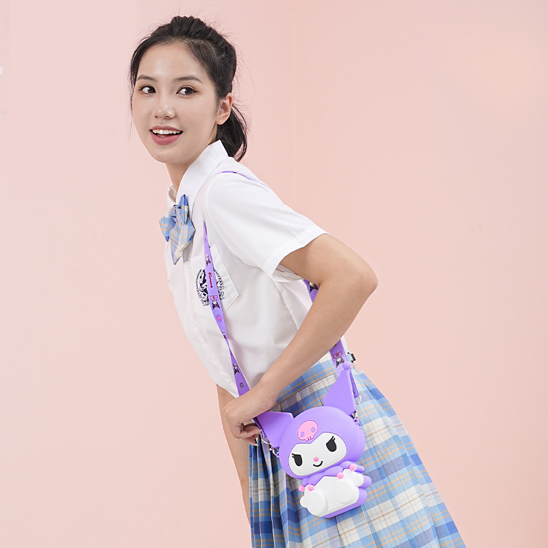 毛绒包包/苹果手机袋/椰壳工艺品/初中生苹果手机袋/拼图产品图