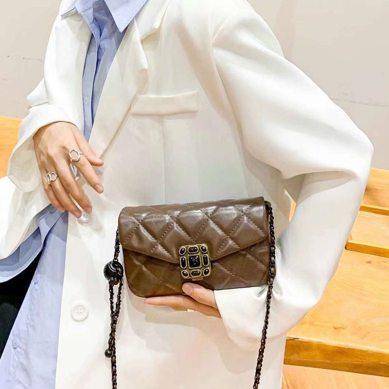 E-Commerce Direct Wang Fried Sales Of High-Quality First Layer Calfskin High Appearance Level Chain Female Bag Visible Quality Item Picture