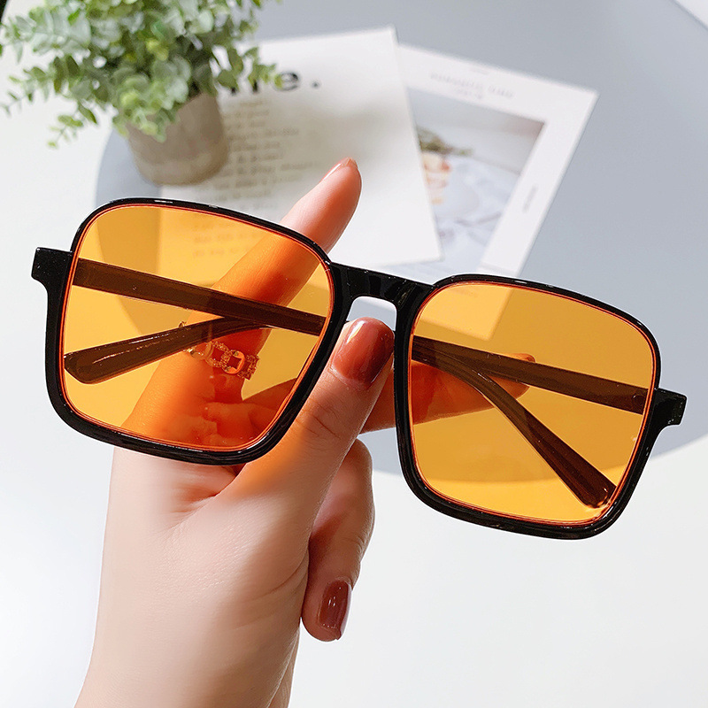 ins brown sunglasses for a female Internet celebrity with a square face that makes her look slimmer without makeup. Uv protection sunglasses for the lower half frame Specification image