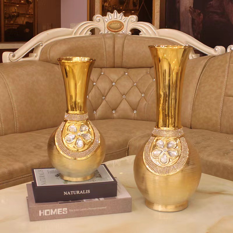 Cross-border European creative simple electroplating gold brushed ceramic vase Hotel decoration Wedding home crafts Gold long neck vase details Picture