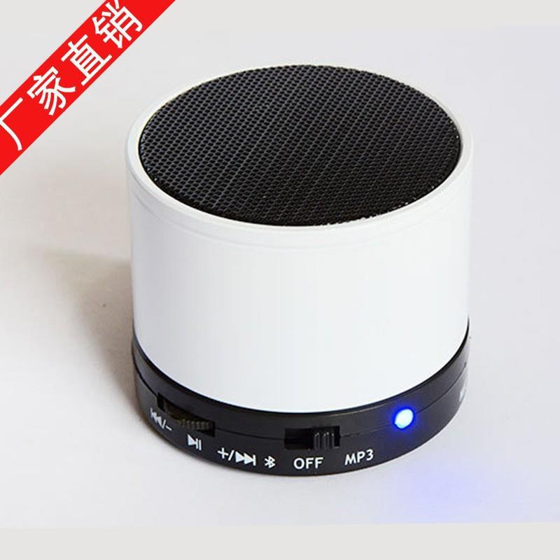 The S10 iron shell bamboo new material Bluetooth speaker is portable, convenient for desktop use, and is a car shockproof hands-free Bluetooth speaker Application Scenario