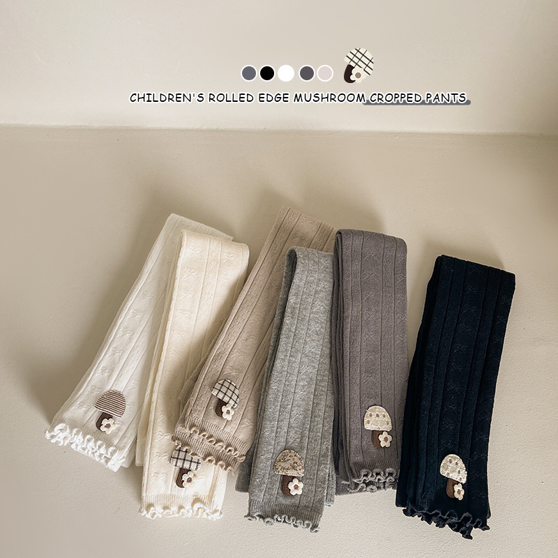 New style of leggings for girls and babies, spring and autumn outdoor wear, children's versatile Korean-style sweet girls, 9-inch pants wholesale, one-piece consignment Item Picture