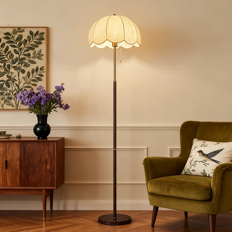 The French-style floor lamp with an artistic feel in the living room and the high-end standing lamp beside the retro sofa at the bedside in the bedroom Application Scenario