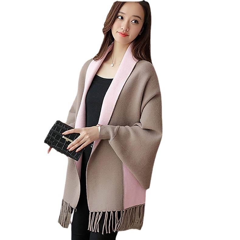 New women's wear for autumn and winter 2022: Fringed large shawl knitted sweater, cardigan, European and American cape, fashionable long-sleeved Item Picture