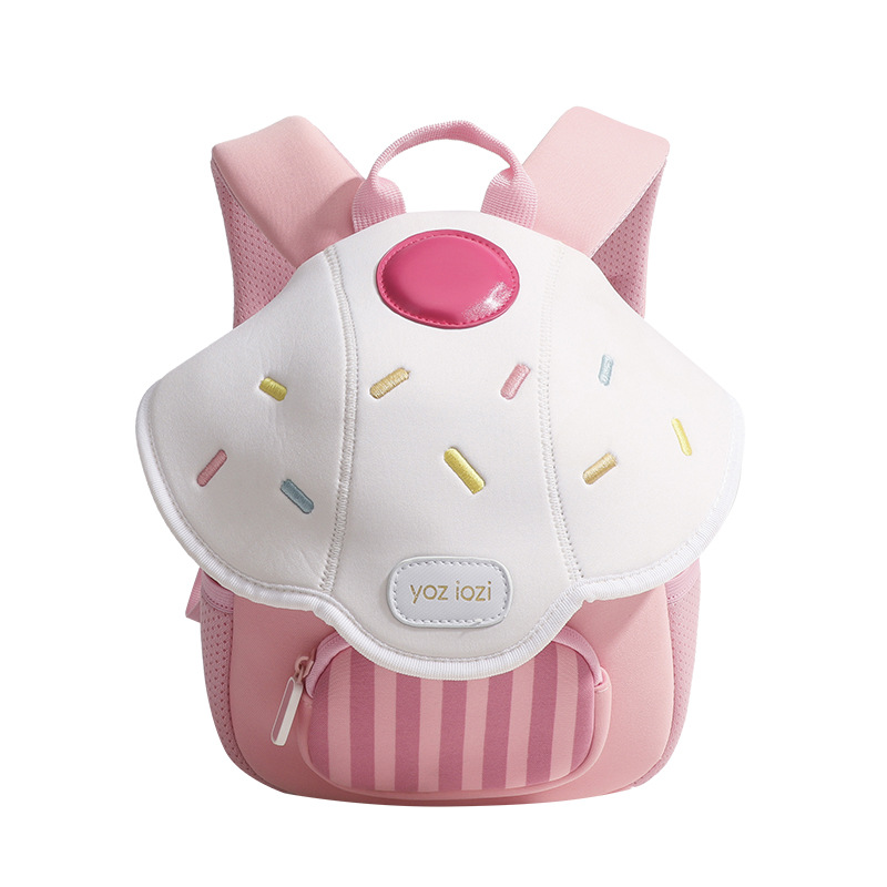 The 2024 new design mini and cute mushroom small backpack is a trendy and adorable children's small backpack for kindergartens Item Picture