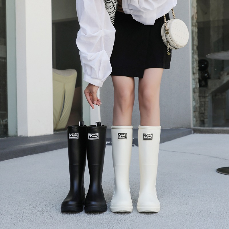Cross-border fashion high-top rain boots for women, Korean-style outer wear, versatile rain boots, anti-slip kitchen rubber shoes, waterproof car wash shoes for women details Picture