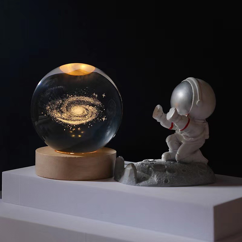创意发光水晶球银河系夜灯摆件3D激光内雕水晶球送女朋友生 日礼白底实物图