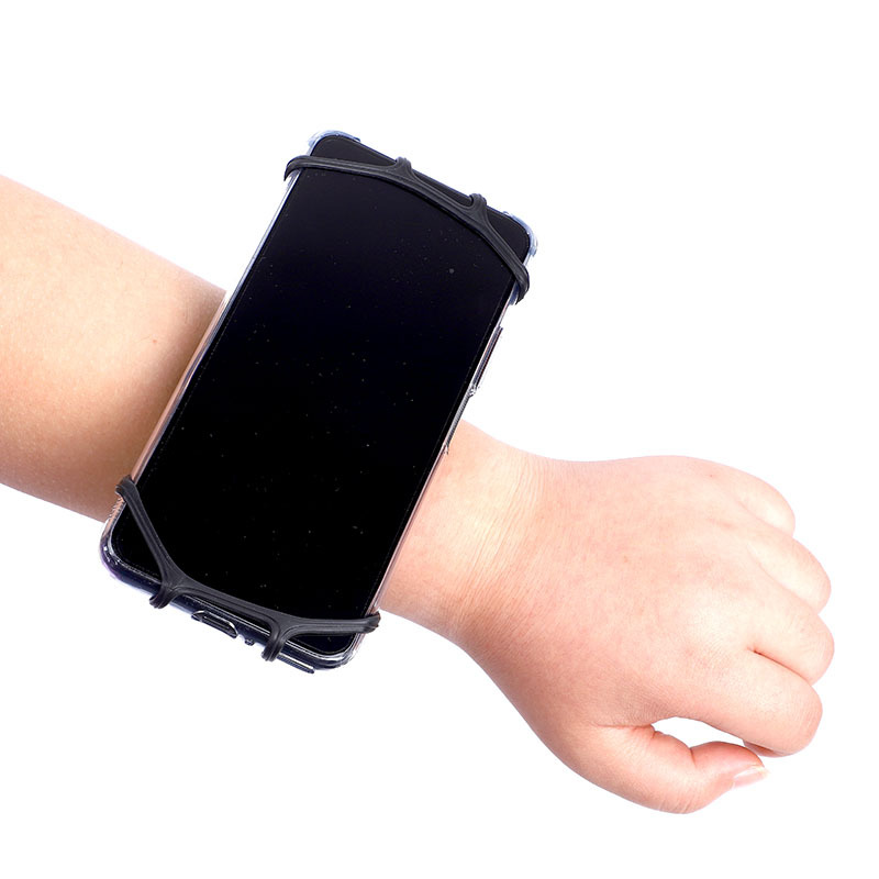 In-stock outdoor sports mobile phone arm bag, fitness wristband, 360-degree rotatable detachable universal running arm band arm bag Application Scenario