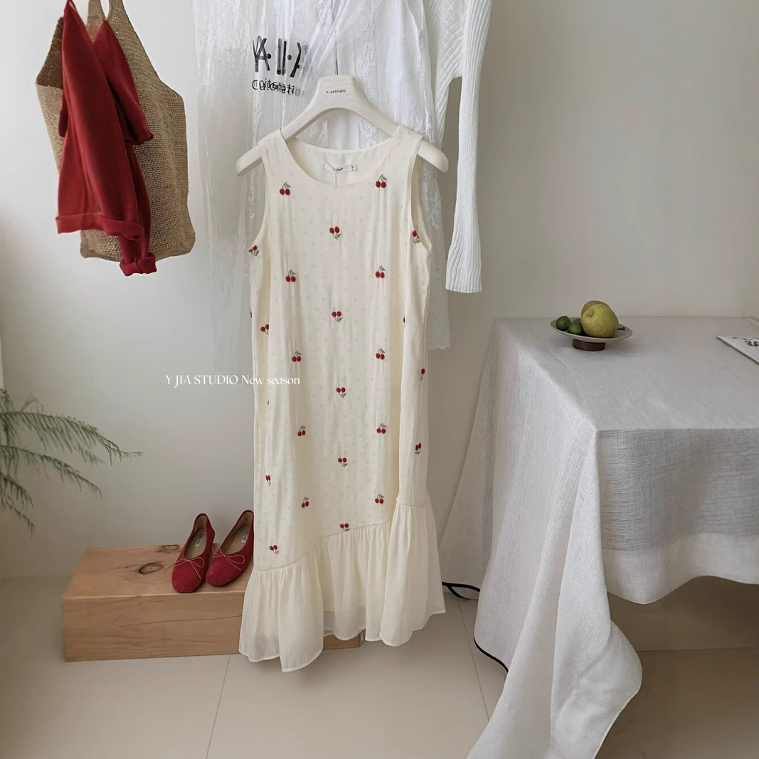 连衣裙/Dress/桑蚕丝吊群/连衣裙女收腰气质/真丝产品白底实物图