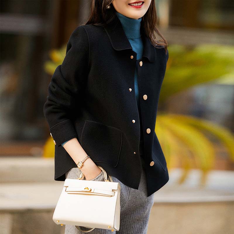 2022 Spring and Autumn new Collection: Single-breasted, slim, high-quality, height-friendly, elegant and fashionable women's double-sided woolen short coat details Picture
