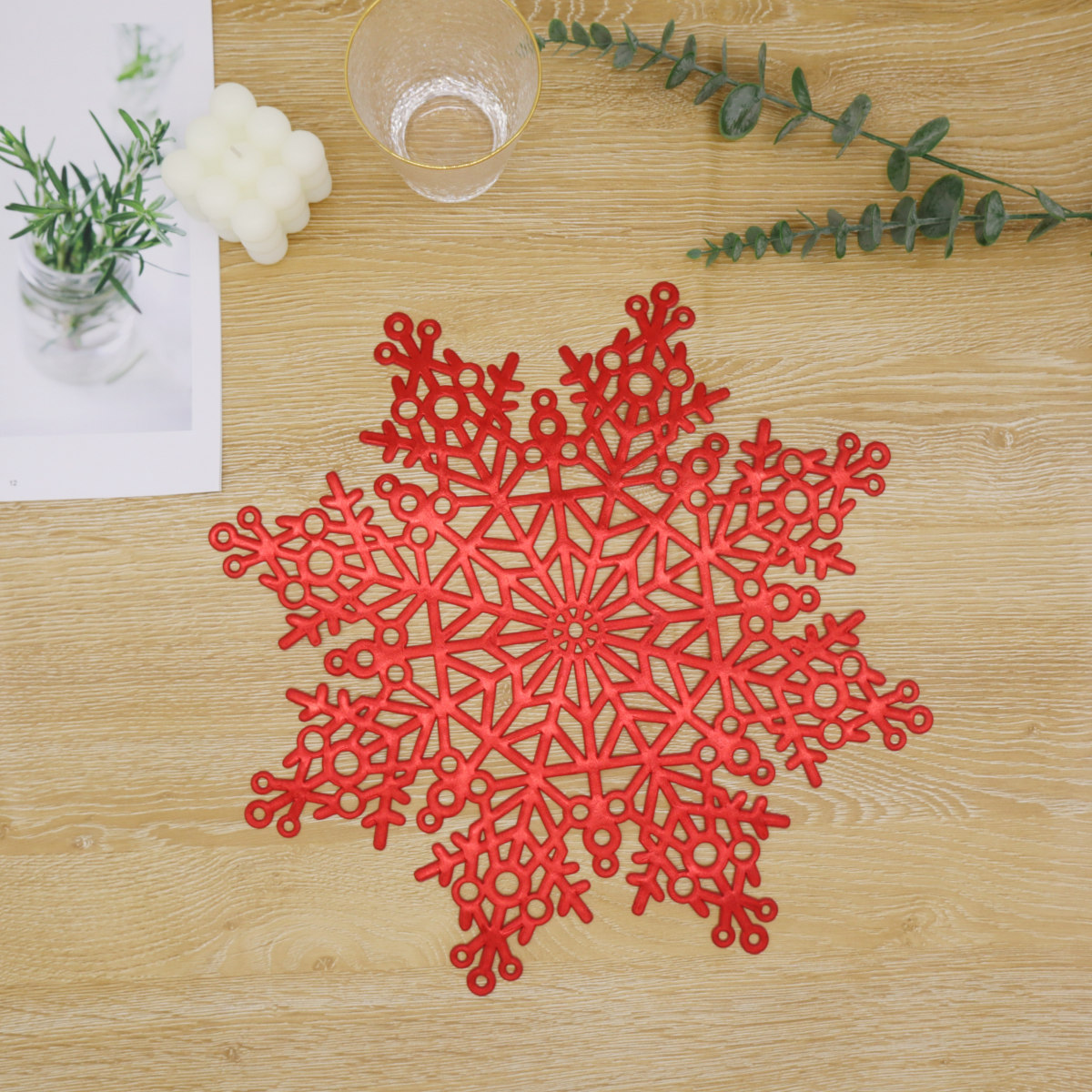 雪花PVC餐桌垫西餐垫隔热垫厨房垫子圣诞节主题烫金缕空餐桌垫详情图4