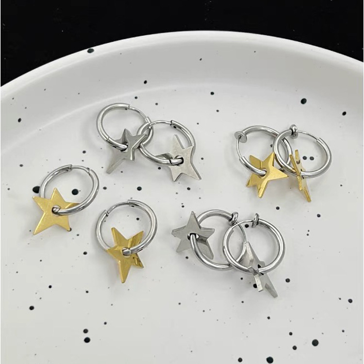 The niche design of star-shaped ear loops and ear rings, the cold style titanium steel earrings, can be worn by women while taking a bath, and the ear clips without ear holes Application Scenario