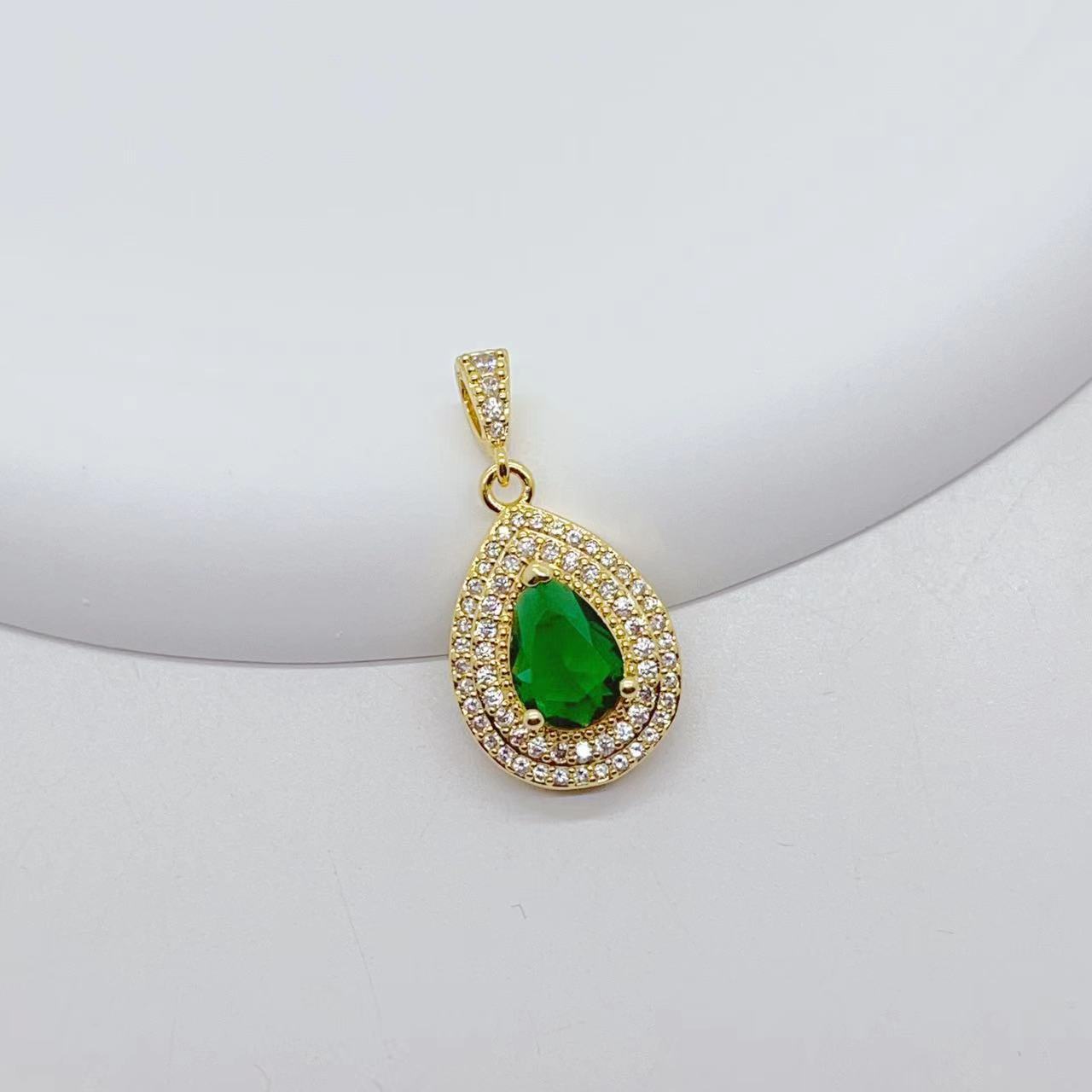 Copper-plated real gold, a popular and best-selling DIY emerald retro teardrop egg-shaped rectangular rabbit necklace and bracelet accessory Application Scenario