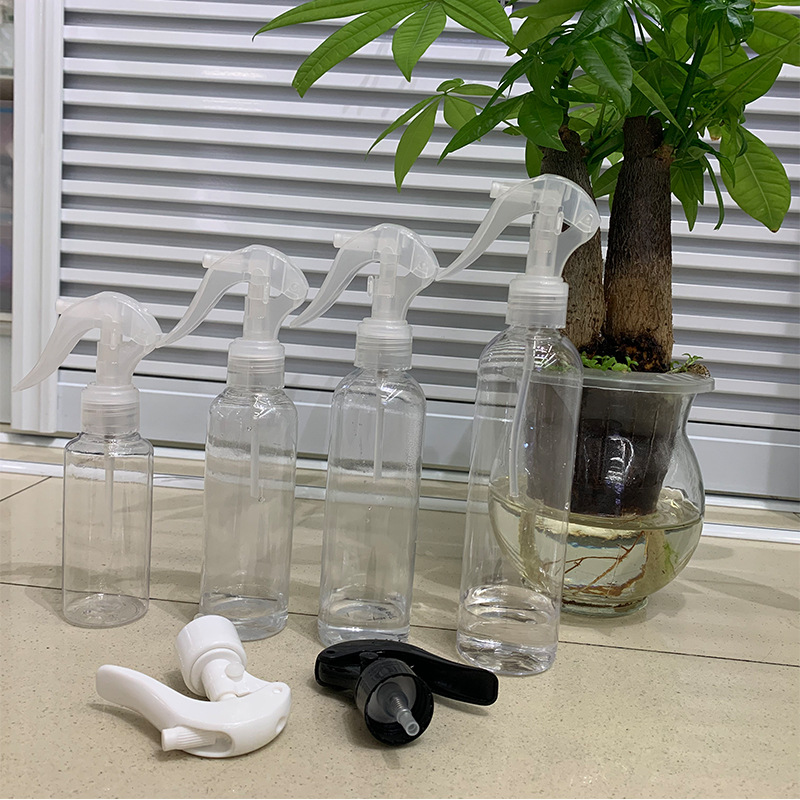 Transparent Travel Bottle Small Mouse Nozzle Plastic Spray Emulsion Bottle Small Watering Can Cosmetic Packaging Bottle Wholesale details Picture