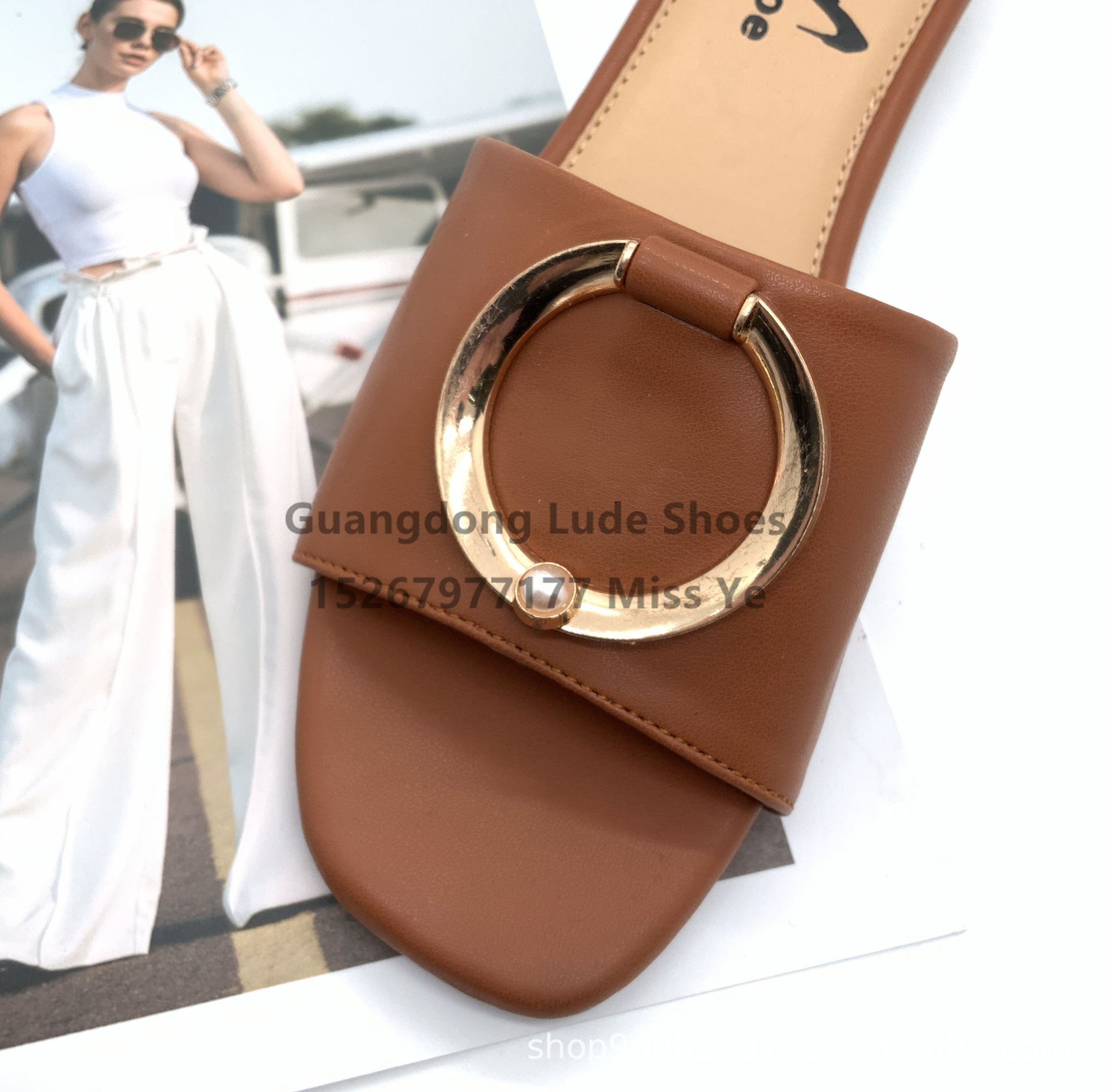 2022 New Summer Pearl Metal Buckle European And American Slippers Women's Wedge Sandals Guangzhou Women's Shoes Craft Shoes Sandals details Picture