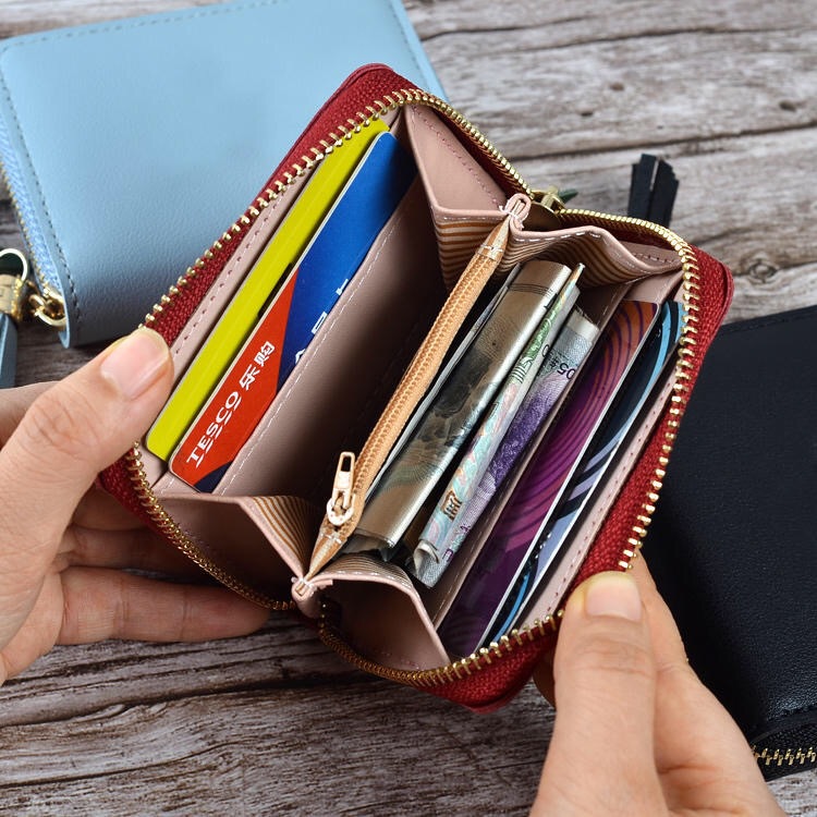 2024 New style women's wallet, short and cute Japanese and Korean bear zipper wallet, coin purse, mini small bag, card case details Picture