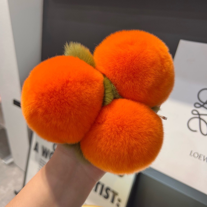 A good thing happened to cross-border Internet celebrities: plush pendant, car keychain, rabbit fur persimmon pendant bag, plush persimmon Specification image