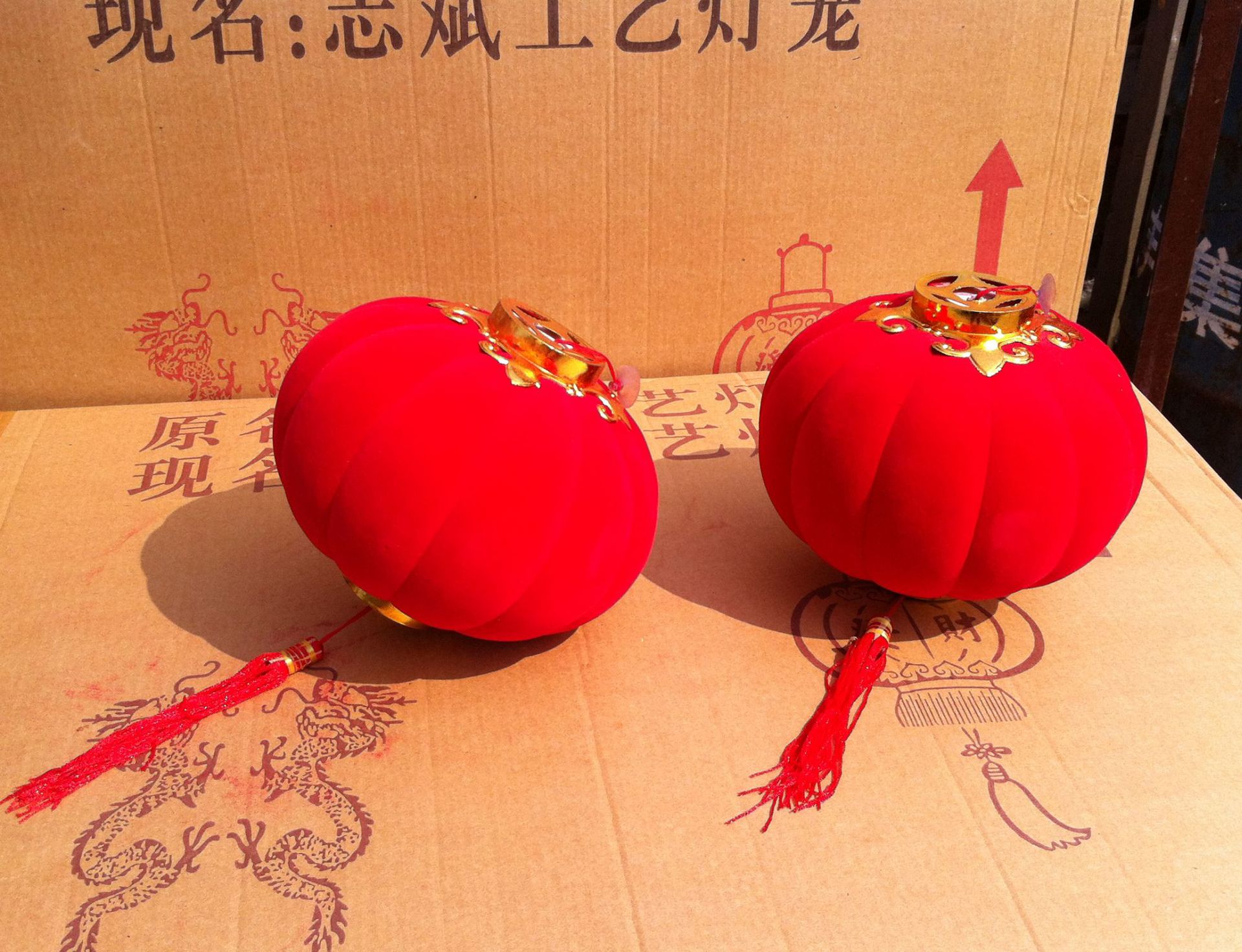 25#植绒红/红灯笼春节用/大红灯笼产品图
