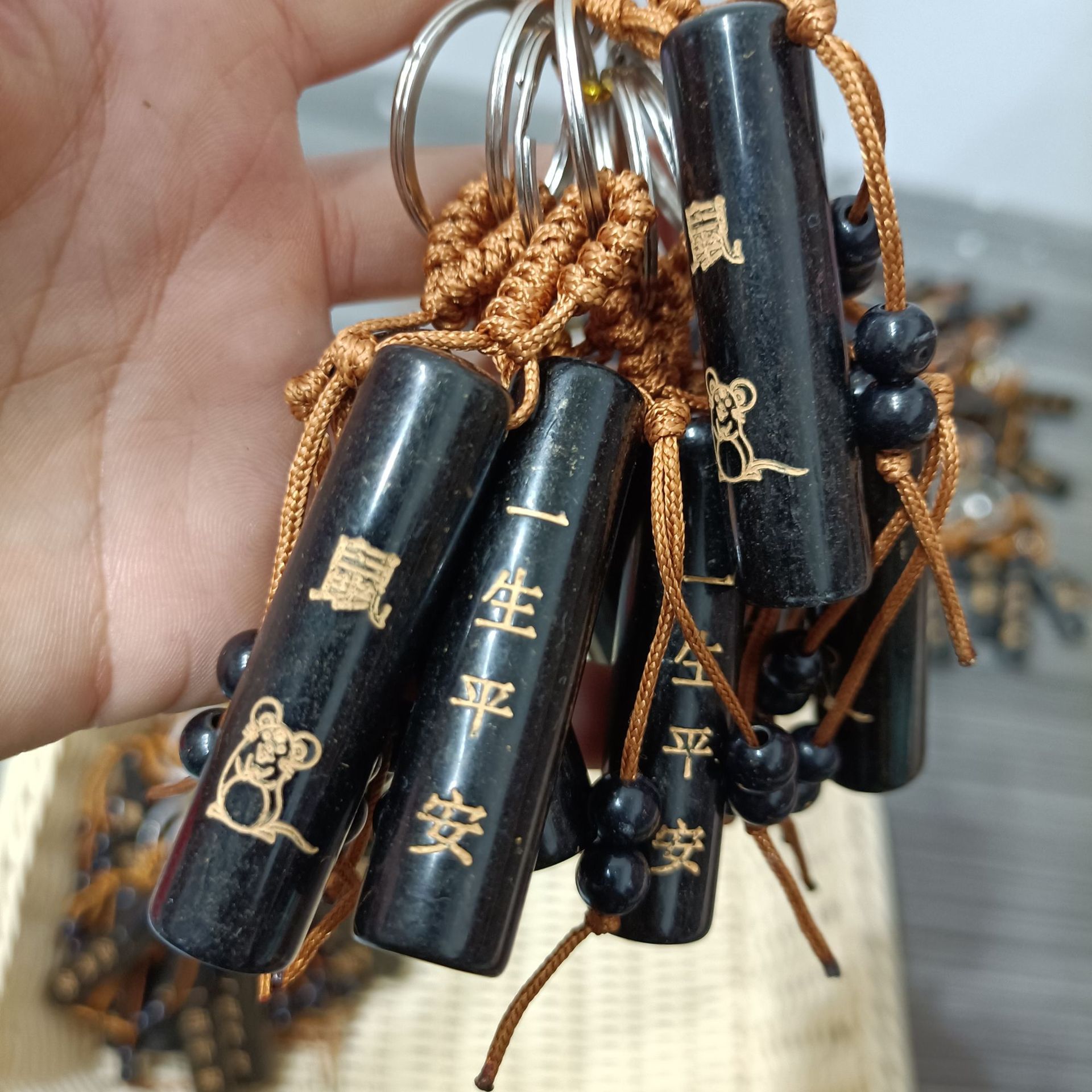 【1-3区】【生肖柱】【1-3区】【生肖柱】挂件 120/包 生肖挂件钥匙扣钥匙挂件挂饰12生肖配饰1元饰品2元百货批发白底实物图