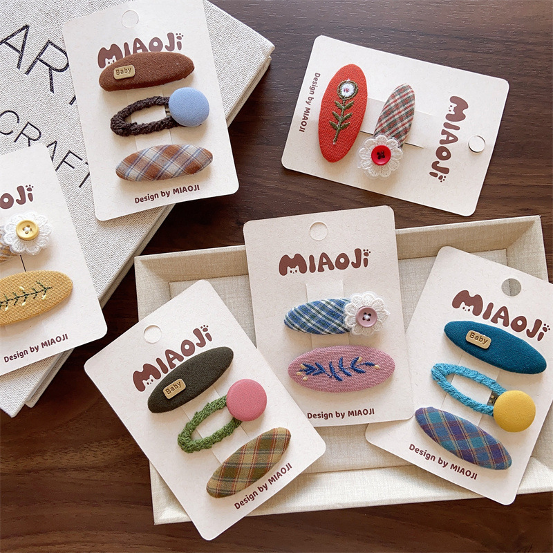 P08 Children's autumn and winter dark-colored fabric embroidered flower BB clip for girls, cute lace checkered side clip details Picture