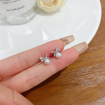925银针锆石蝴蝶结耳钉女简约小众个性珍珠耳环设计感新款耳饰品