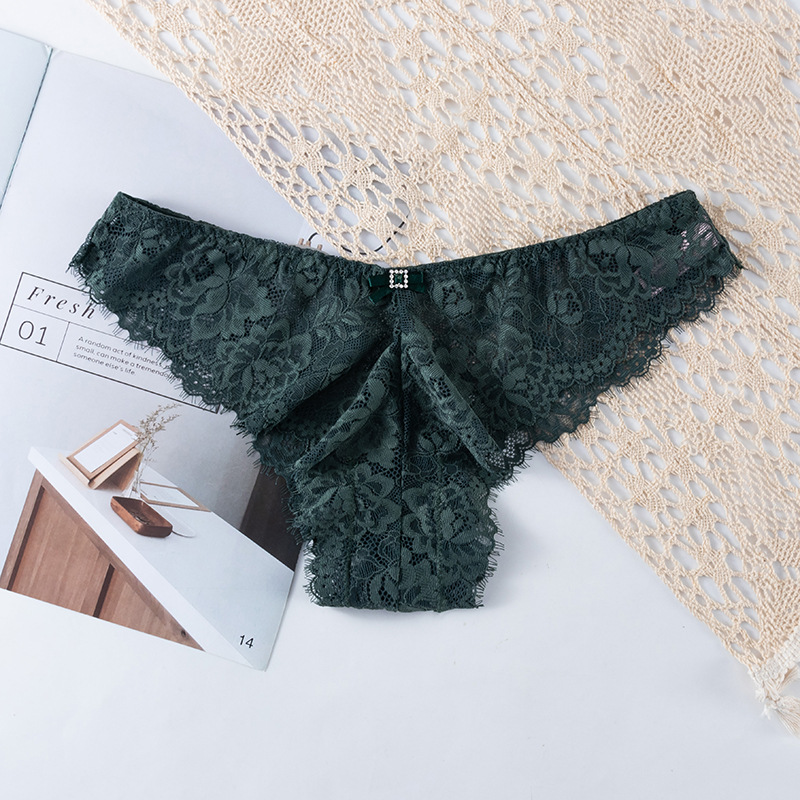Cross-Border Factory Sexy Female Thong Fitness Invisible T Pants Female Transparent Lace Sexy Briefs Female Application Scenario
