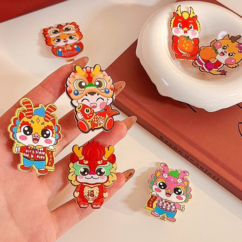 New Year Hair Accessories Dragon Cute Cartoon Clip Children's Hair Clip Festive Cute Baby Side Broken Hair Clip Hair Card Application Scenario