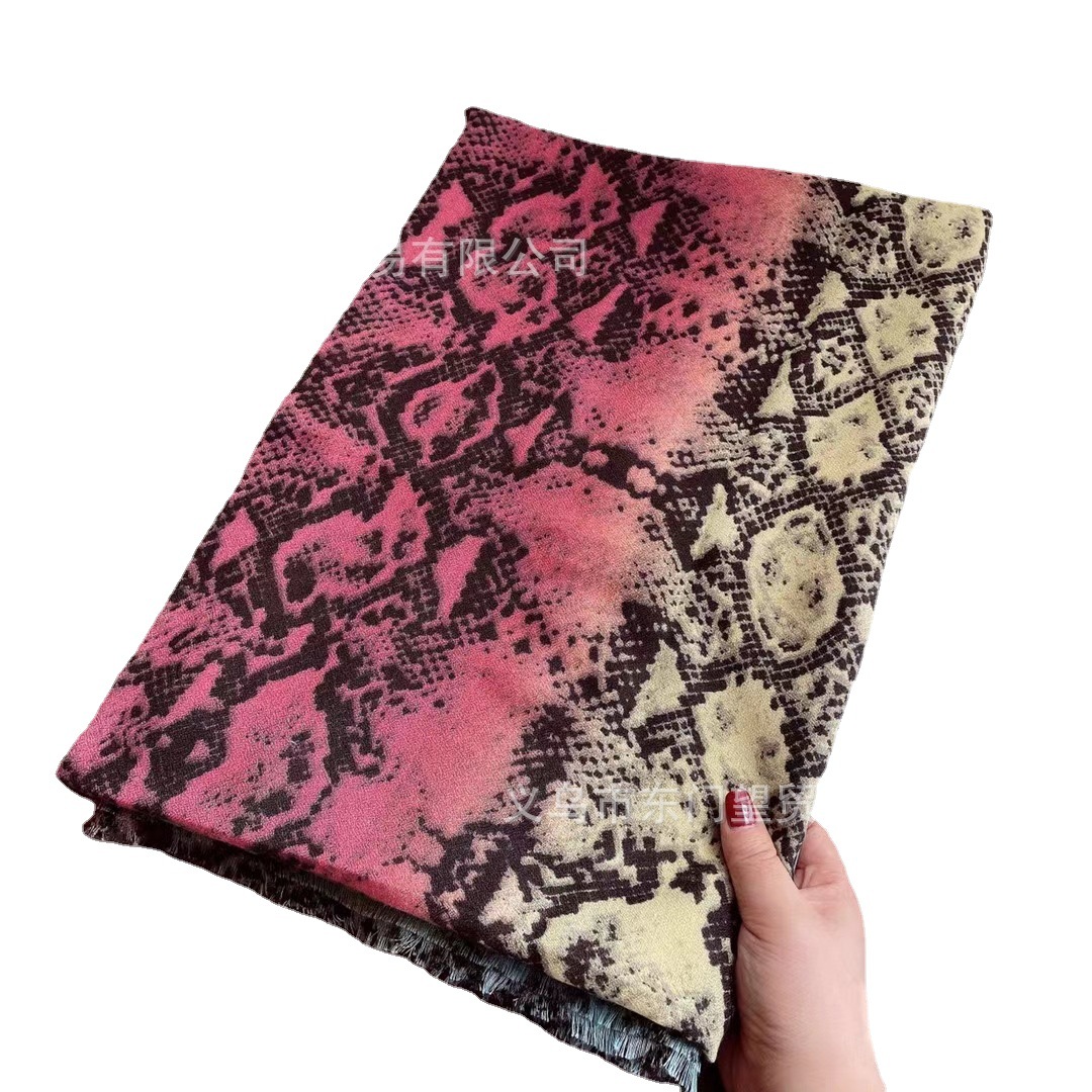 Dongmenwang New Scarf Leopard Print Splicing Color Shawl Gradual Leopard Print Snake Print Animal Print Gauze Scarf Can Be Customized Decoration Item Picture
