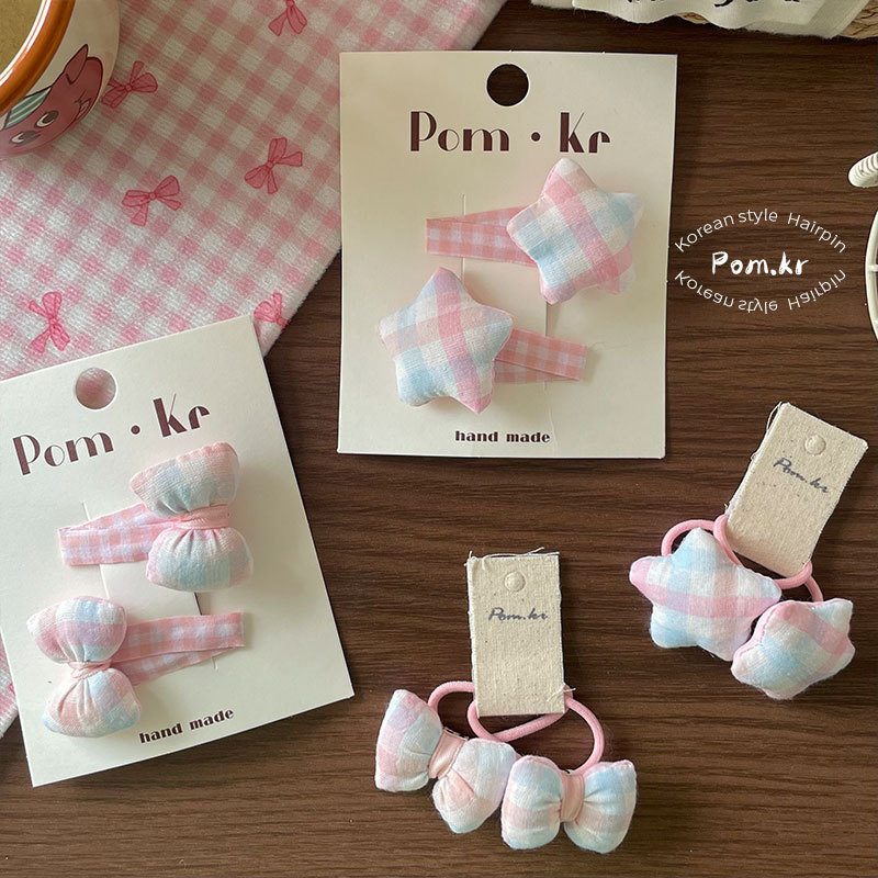 New Korean-style sweet and beautiful checkered bow hair clip for girls, side wavy bangs clip, high-elasticity matching hair band for girls Application Scenario