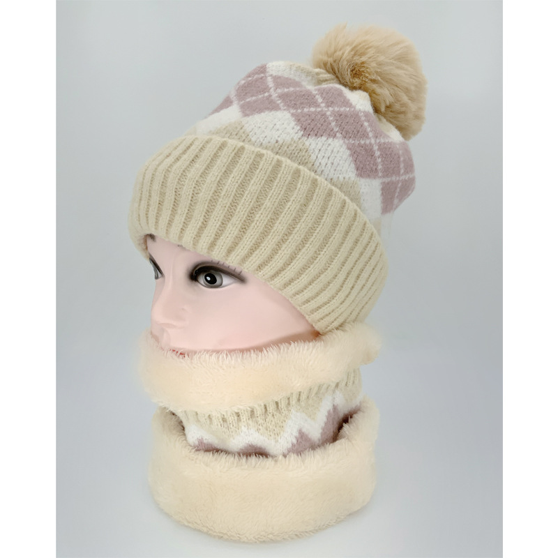 Hat Woman New 2021 Autumn And Winter Hot Sell Plaid Jacquard Warm Knit Hat Lady All Ride Windproof Woolen Hat