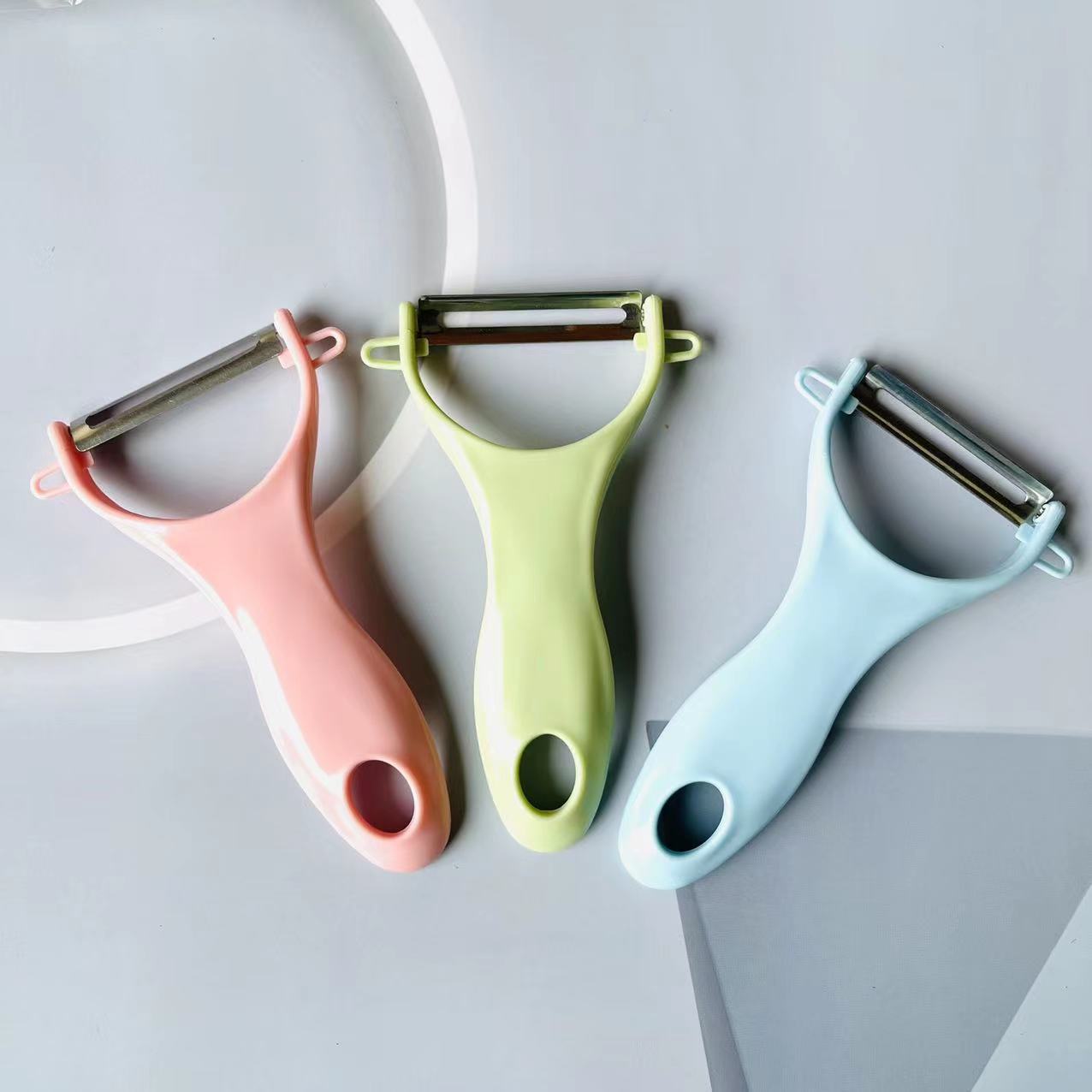 【 Zone 2-10 】8019 peeler, 1000 yuan per box, 8019 peeler, peeling knife, plastic handle, Peeler knife, fruit and Melon peeler knife, 1 yuan supply Item Picture