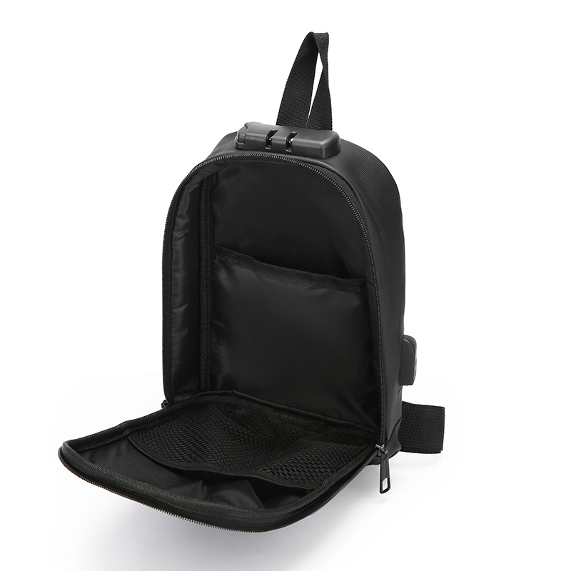 2024 Summer Leisure Backpack Men's Chest Bag Crossbody Bag Cross-Border Wholesale Usb Charging Port Bag Fashion Shoulder Bag Application Scenario