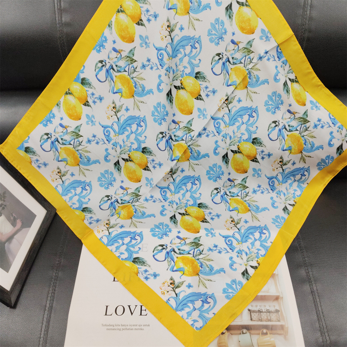 Spring and Summer printed lemon new artistic and youthful 70-square-meter scarf, elegant collar scarf, professional decorative scarf, shawl for women Specification image