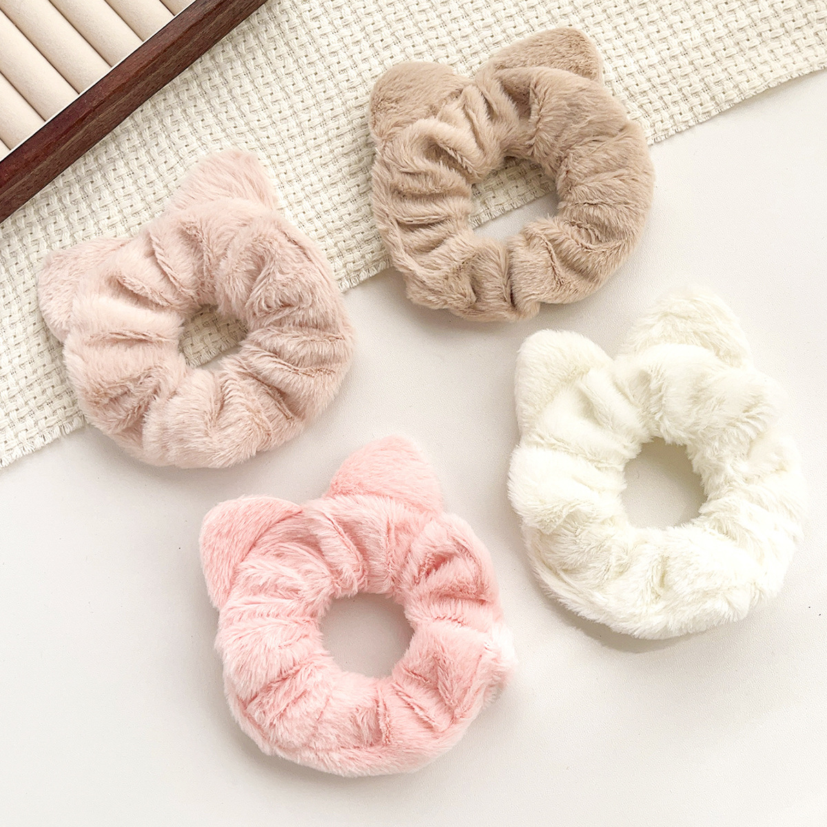 发梳/亚马逊热销/儿童彩色假发/滴油夹/串珠发箍产品图