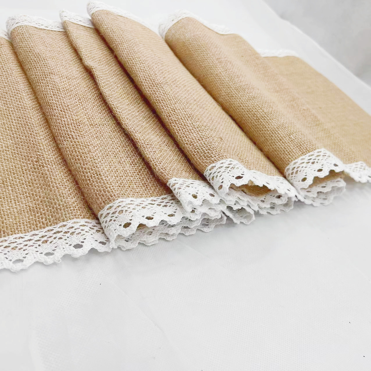 Coarse linen tablecloths and placemats, white lace tablecloths, wedding decorations, retro romantic style, gifts, engagement hotel Specification image