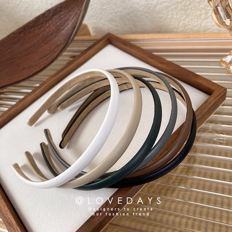 Korean autumn and winter retro style, versatile leather thin hair band, simple French niche design pressure-sensitive hair band and hair accessory
