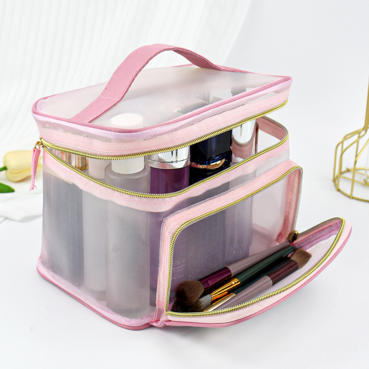 The new best-selling and popular large-capacity portable mesh makeup and toiletry bag in 2023 Item Picture