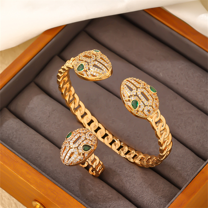 Snake-shaped jewelry set, Kashi accessories, cross-border full-diamond zircon bracelet ring from Europe and America, light luxury and individual, heavy heavy leopard head details Picture