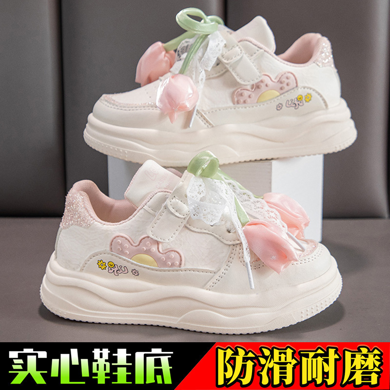 女童低帮板鞋软底儿童运动鞋春秋季新款女孩公主鞋轻便防滑跑步鞋详情2